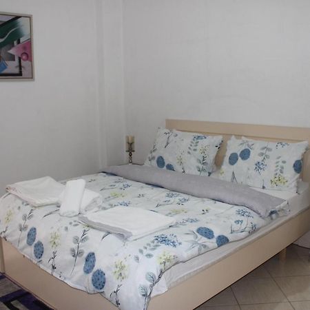 Bledi'S Cozy Apartment In New Blvd Тирана Екстер'єр фото